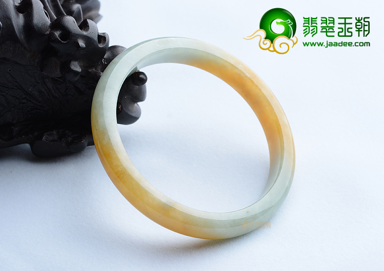 (超值推荐)糯冰种晴水黄翡手镯（53.5mm）