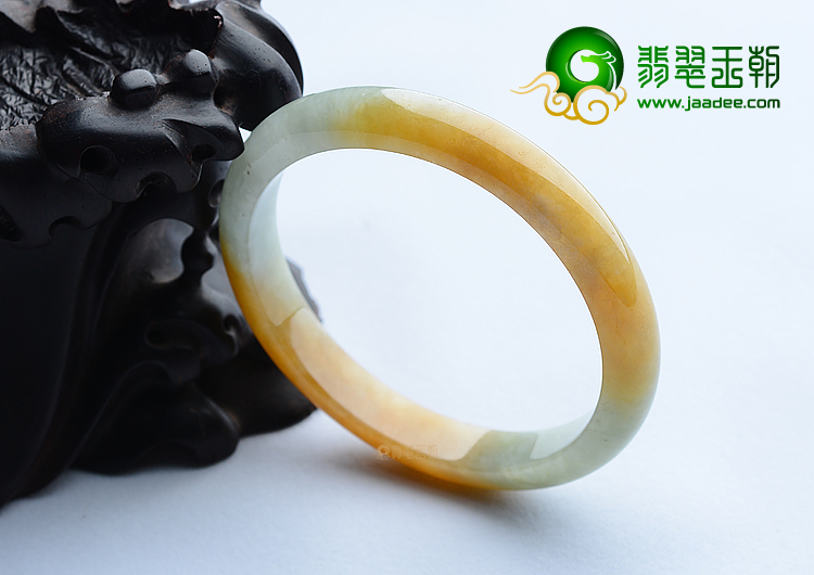 (超值推荐)糯冰种晴水黄翡手镯（53.5mm）