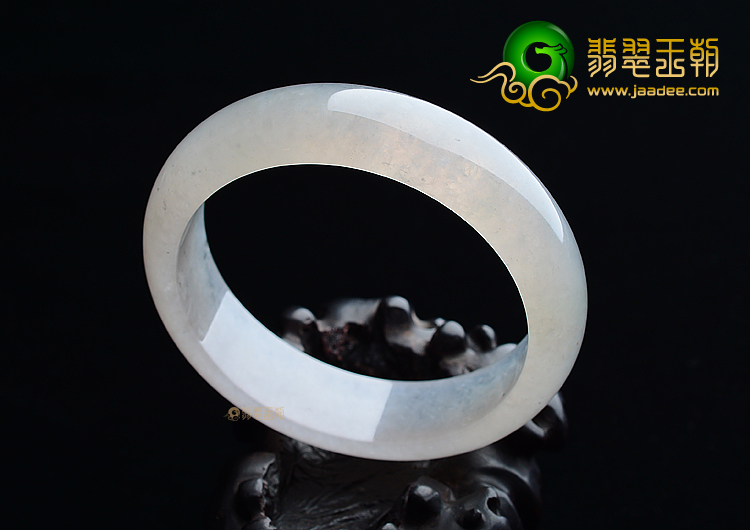 (超值推荐)冰种白色手镯（57.6mm）