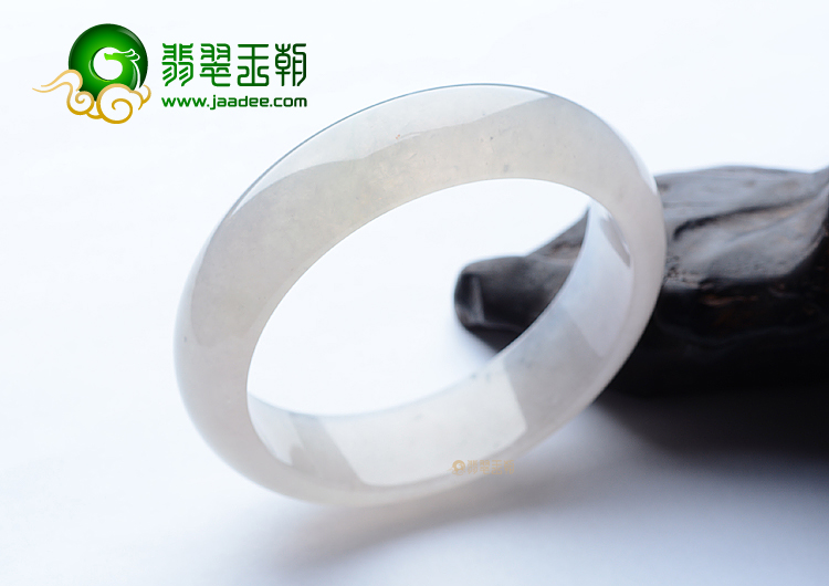 (超值推荐)冰种白色手镯（57.6mm）