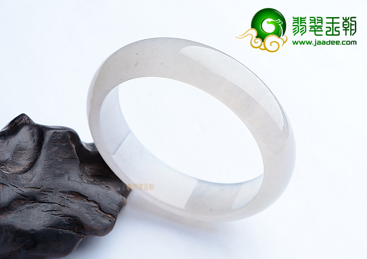 (超值推荐)冰种白色手镯（57.6mm）