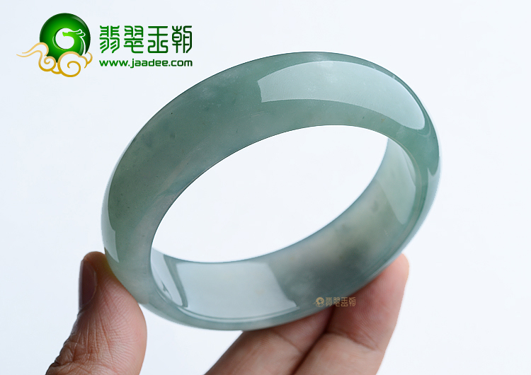 (超值推荐)糯冰种油青手镯（58.5mm）