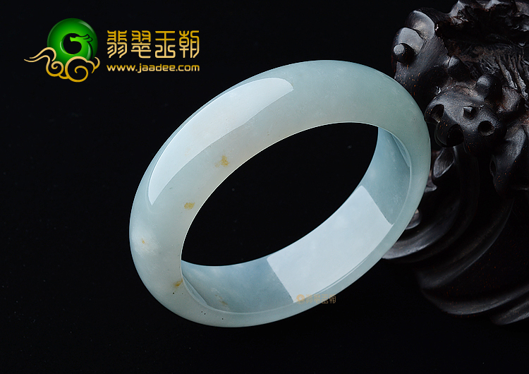 (超值推荐)糯冰种晴水略飘黄翡手镯（58.5mm）
