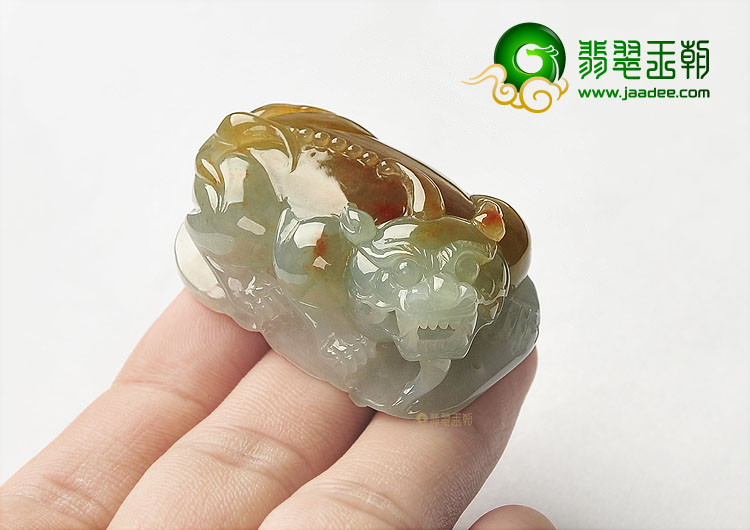 糯冰种褐黄翡貔貅挂件