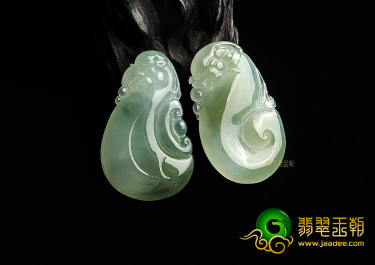 冰种晴水带褐黄翡仿古龙凤牌挂件(一对)