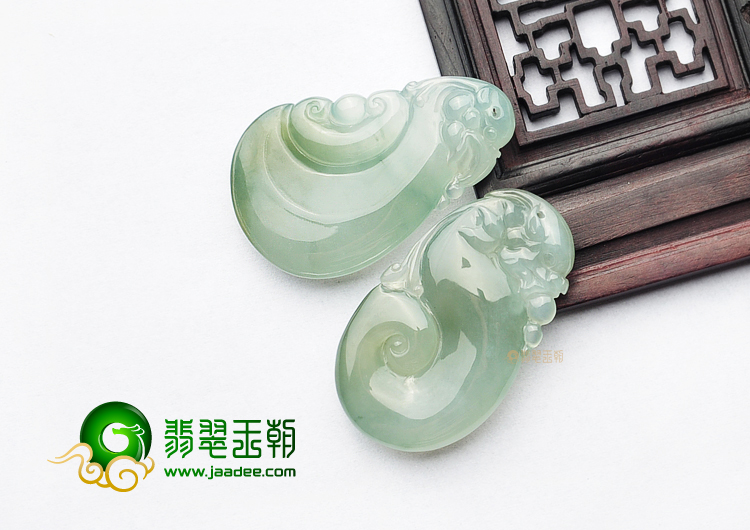 冰种晴水带褐黄翡仿古龙凤牌挂件(一对)