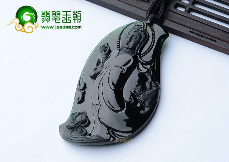 冰玻种墨翠莲花观音挂件