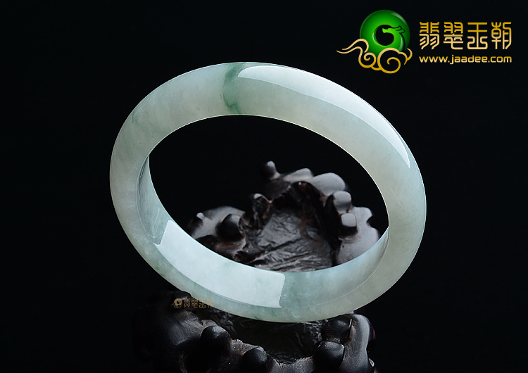 （超值推荐）糯冰种晴水飘花手镯（56.9mm）