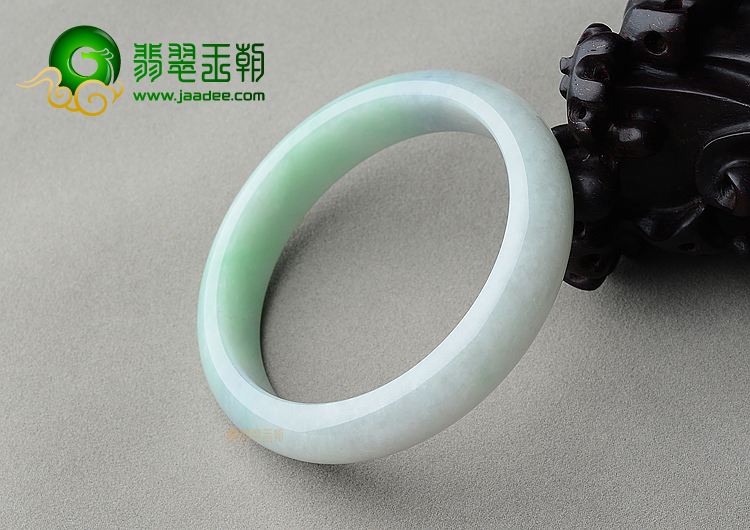 (超值推荐)糯冰种豆色手镯（59.5mm）