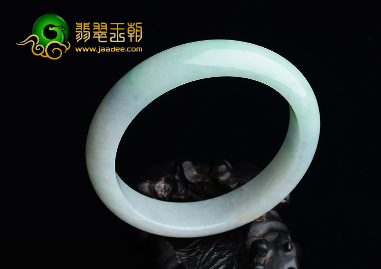 (超值推荐)糯冰种豆色手镯（59.5mm）