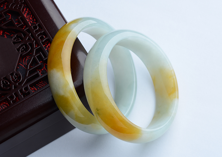 (超值推荐)糯冰种晴水黄翡手镯(59.8mm/60.5mm)(一对)