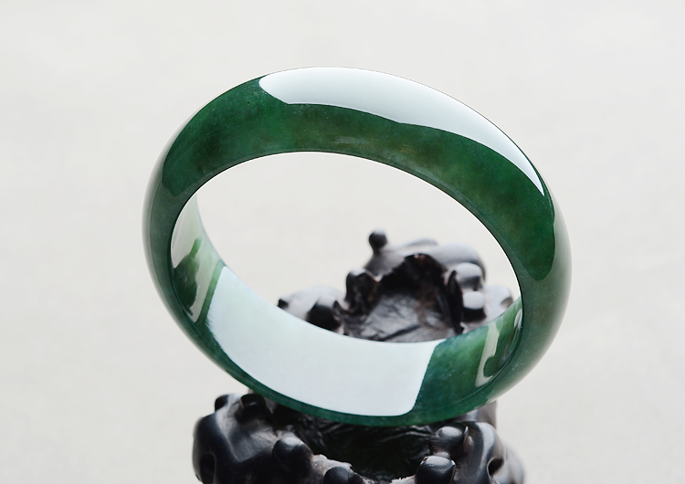 (超值推荐)冰种油青手镯（61.5mm）