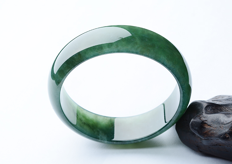 (超值推荐)冰种油青手镯（61.5mm）