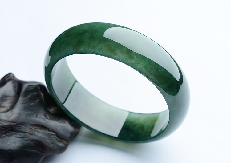 (超值推荐)冰种油青手镯（61.5mm）