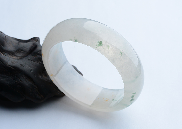 冰种飘花略带黄翡手镯（59mm）