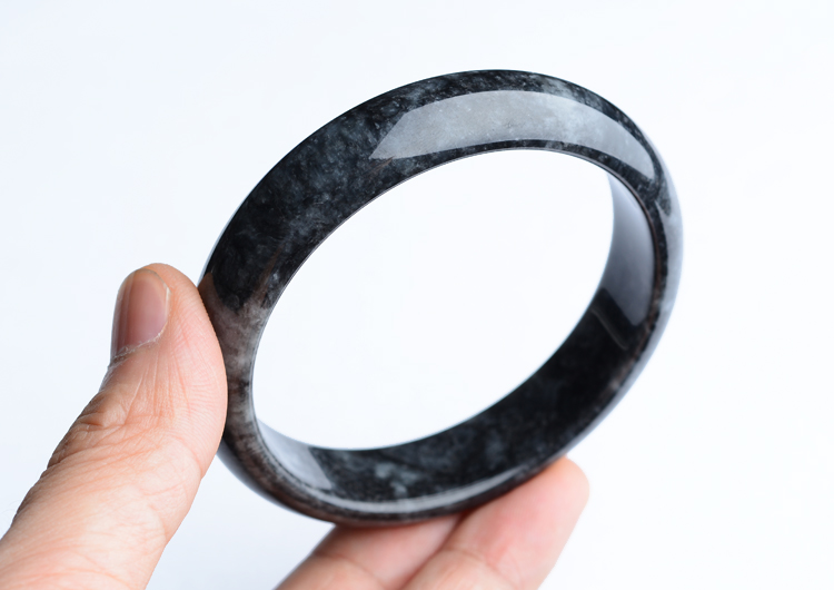 (超值推荐)细糯种乌鸡色手镯（58.5mm）