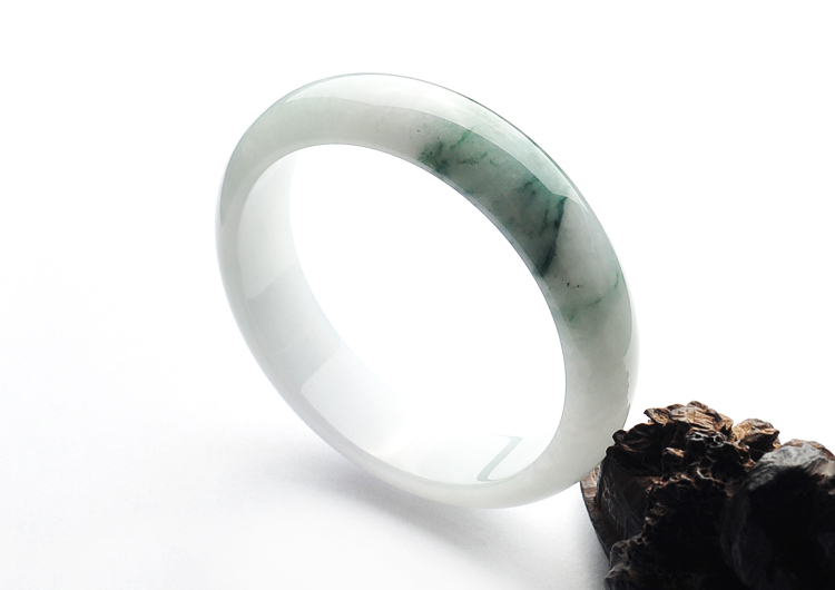 糯冰种飘花手镯(60.4mm)