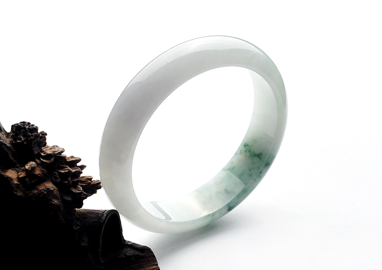 糯冰种飘花手镯(60.4mm)