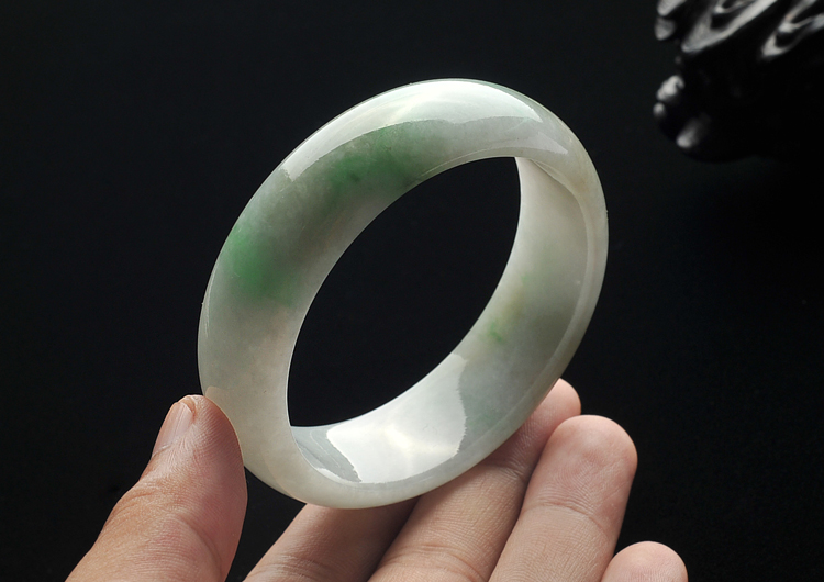 糯冰种飘花手镯(57.5mm)