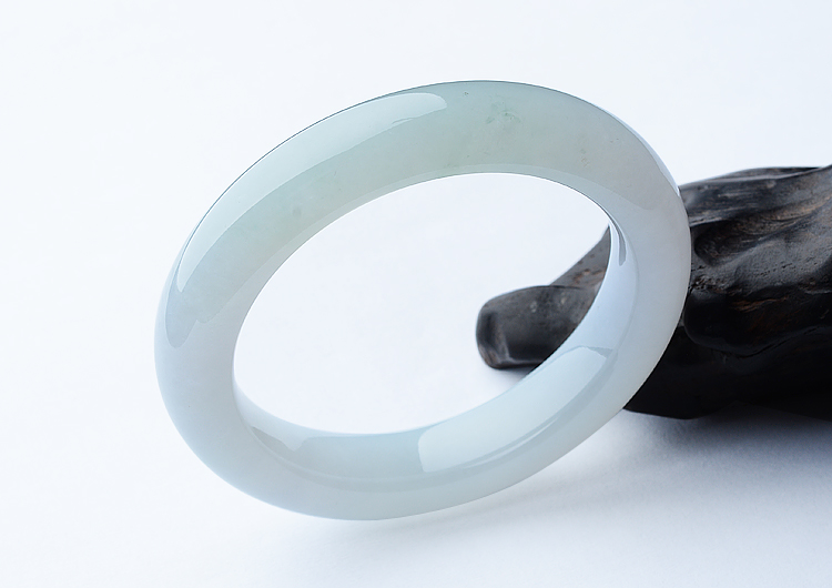 糯冰种晴水手镯（55mm）