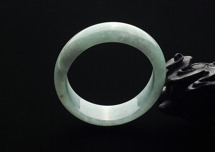 糯冰种晴水贵妃镯(55.7mm-51.3mm)
