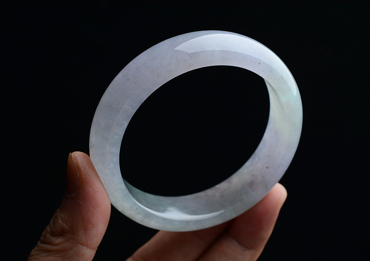 （超值推荐）冰种淡春带彩手镯（57.5mm）
