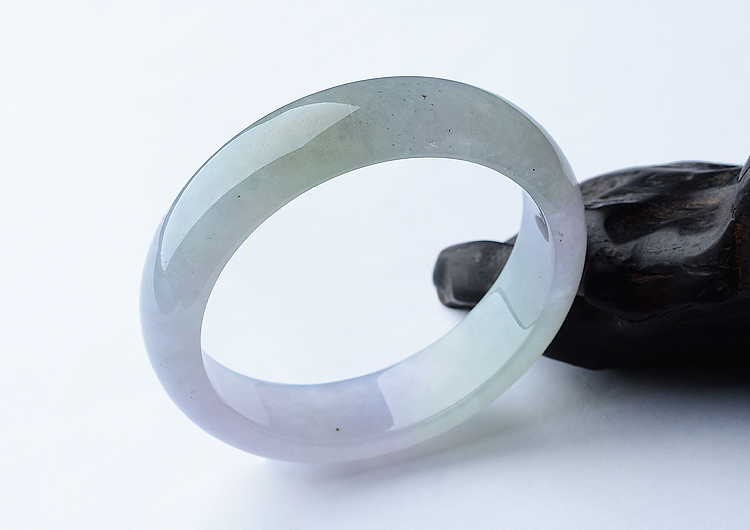 （超值推荐）冰种淡春带彩手镯（57.5mm）