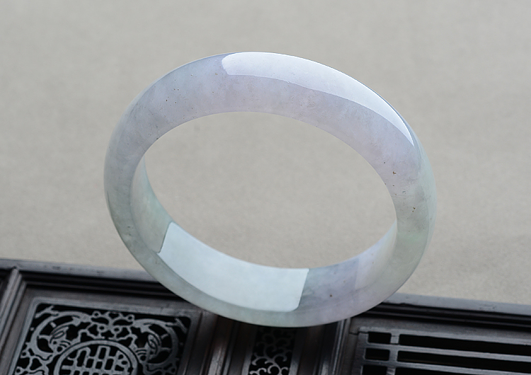 （超值推荐）冰种淡春带彩手镯（57.5mm）