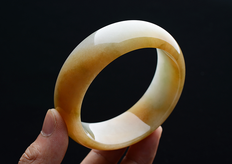 （超值推荐）糯冰种晴水黄翡手镯（58.8mm）