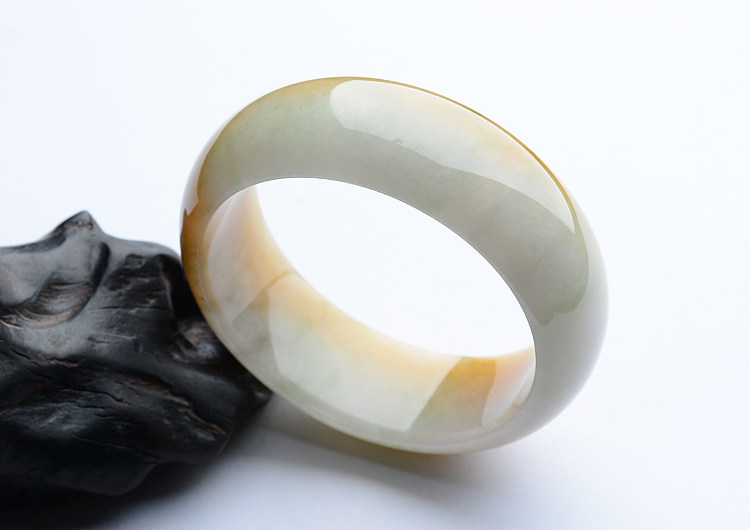 （超值推荐）糯冰种晴水黄翡手镯（58.8mm）