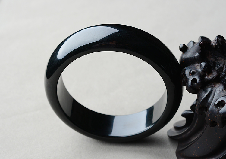 （超值推荐）细糯种墨翠手镯（61.2mm）