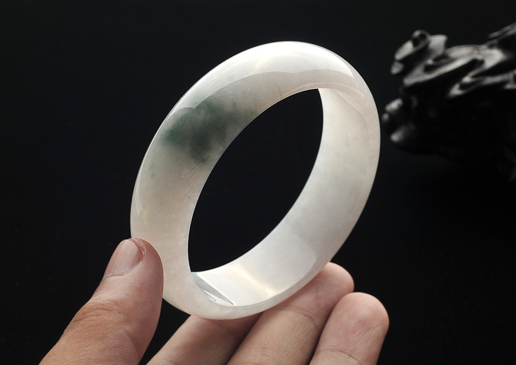 糯冰种飘花手镯(60.2mm)