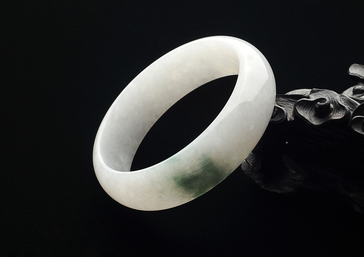 糯冰种飘花手镯(60.2mm)