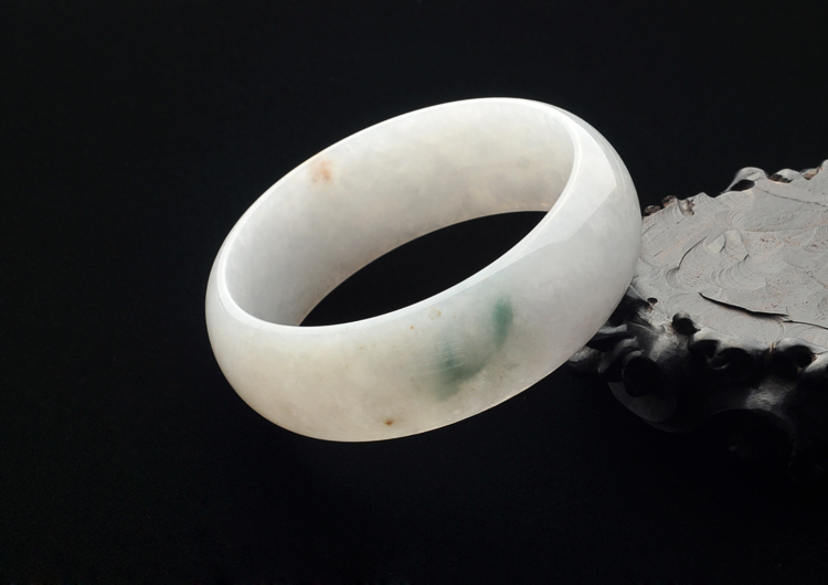 糯冰种飘花手镯(60.1mm)