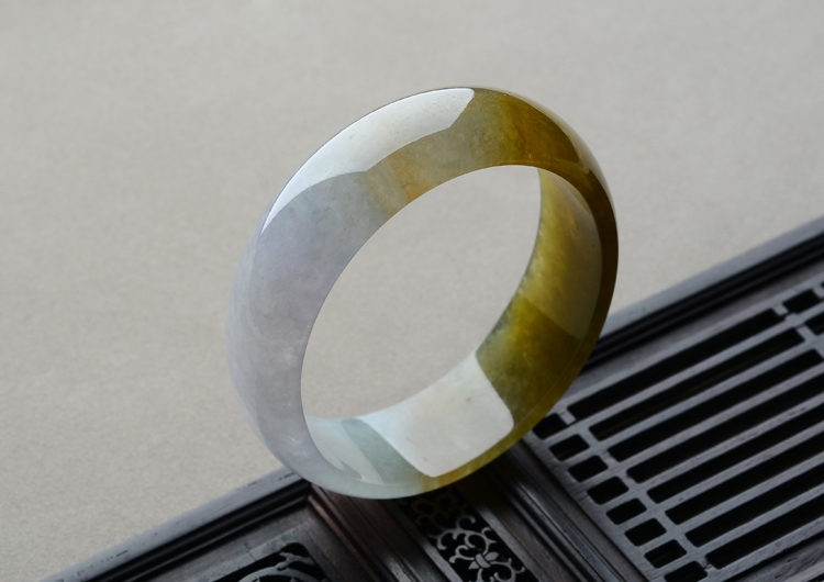 (超值推荐)糯冰种褐黄翡贵妃镯（57.4mm-50.2mm）