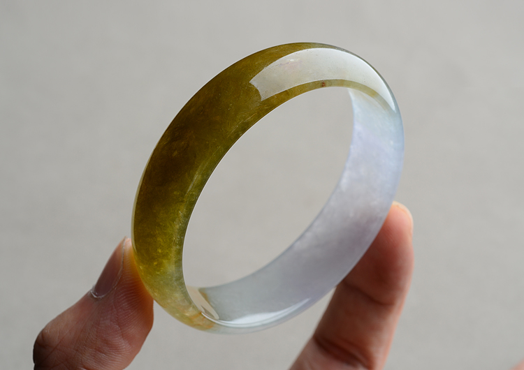(超值推荐)糯冰种褐黄翡贵妃镯（57.4mm-50.2mm）