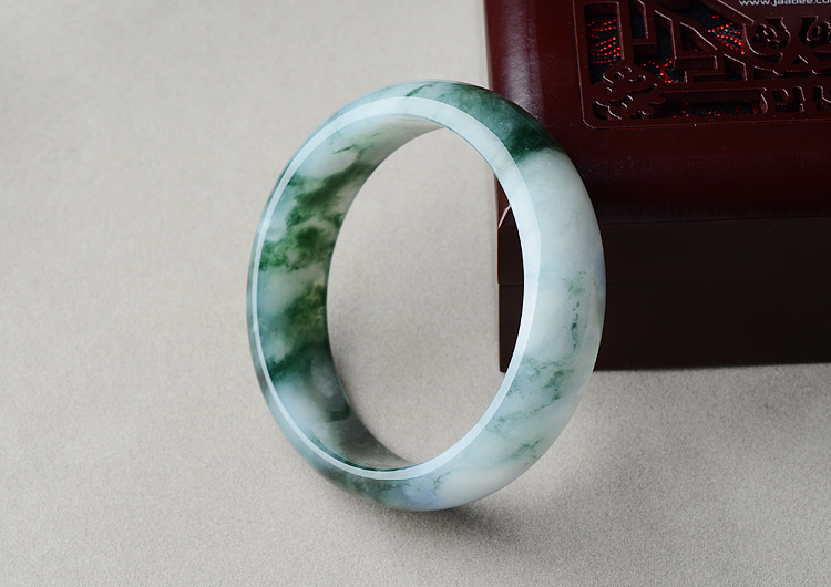 (超值推荐)糯冰种紫罗兰飘花手镯（57mm）