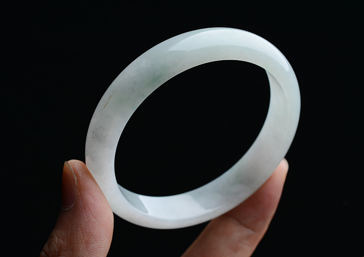 (超值推荐)糯冰种晴水手镯（54.5mm）