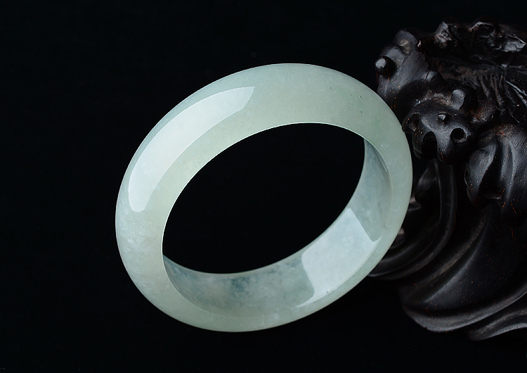 (超值推荐)冰种晴水手镯（57mm）