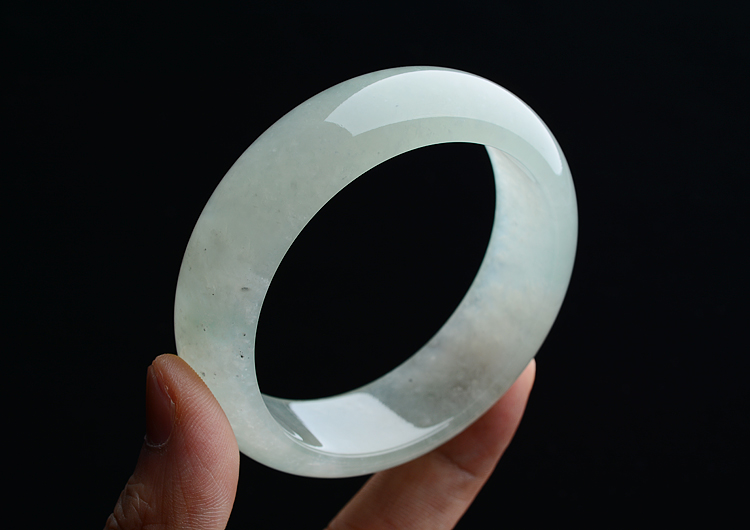 (超值推荐)冰种晴水手镯（57mm）