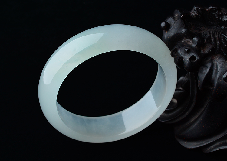 冰种晴水手镯（58.5mm）