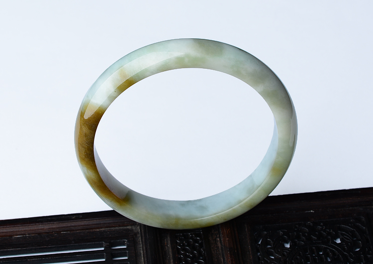 (超值推荐)细糯种黄翡手镯（57.3mm）