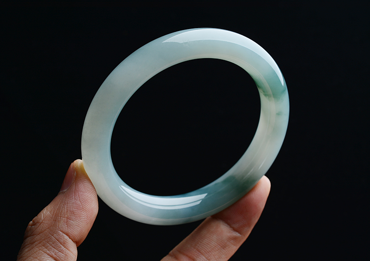 糯冰种晴水飘花圆条手镯（58mm）