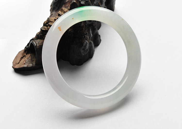 (超值推荐)冰种春带彩圆条手镯(57mm)