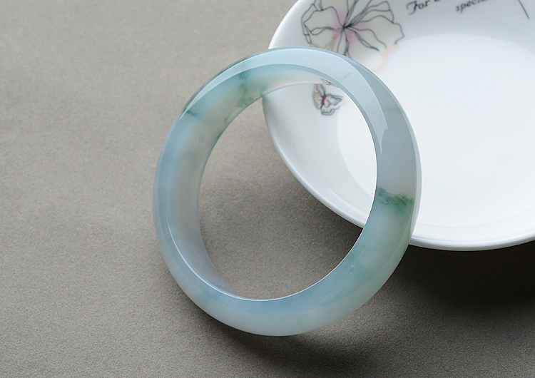 糯冰种飘花手镯（57.5mm）