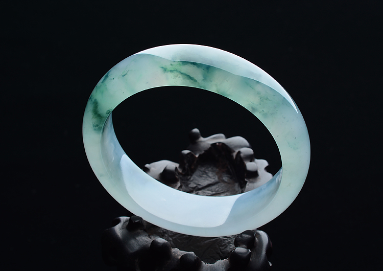 (超值推荐)冰种飘蓝花手镯（58.6mm）