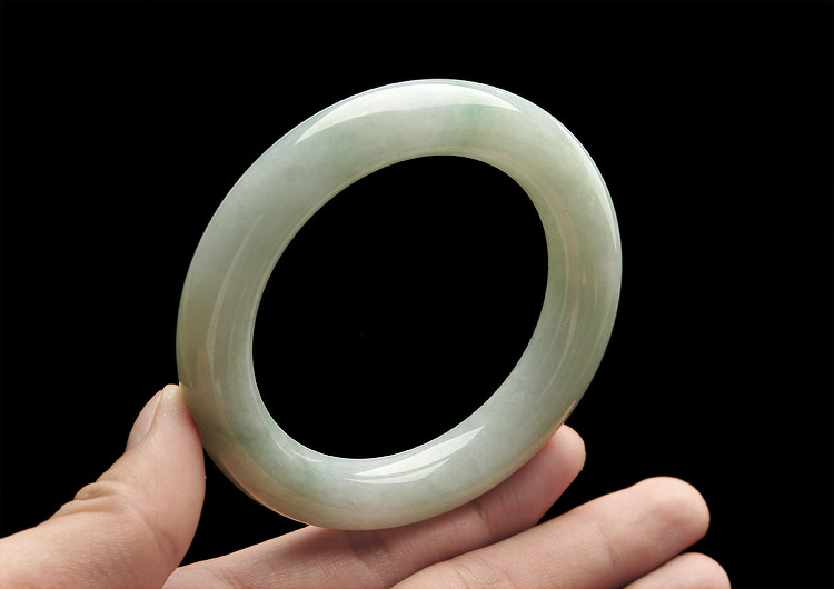 糯冰种飘花圆条手镯(53.7mm)