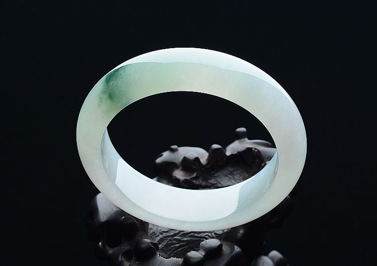 (超值推荐)糯冰种晴水飘花手镯（54.6mm）
