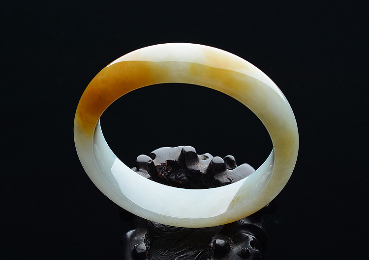 (超值推荐)糯冰种晴水黄翡手镯（60.6mm）