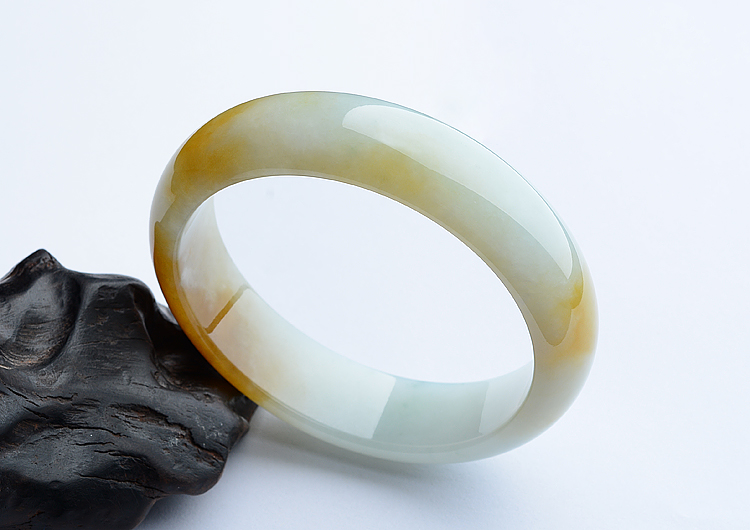 (超值推荐)糯冰种晴水黄翡手镯（60.6mm）